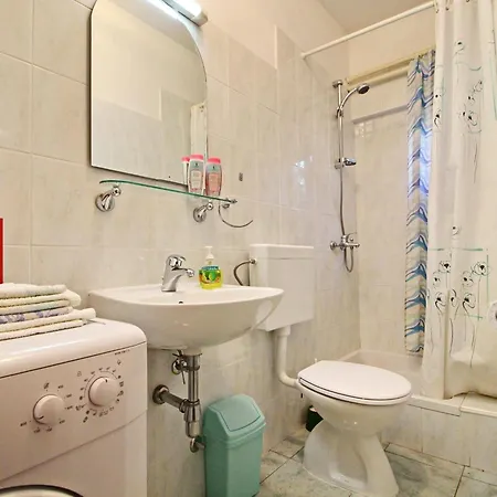 Marita - Two Bedroom 아파트 코츌라