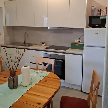 Marita - Two Bedroom 아파트 코츌라