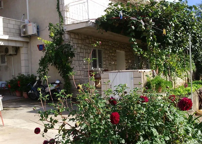 Marita - Two Bedroom * 科尔丘拉