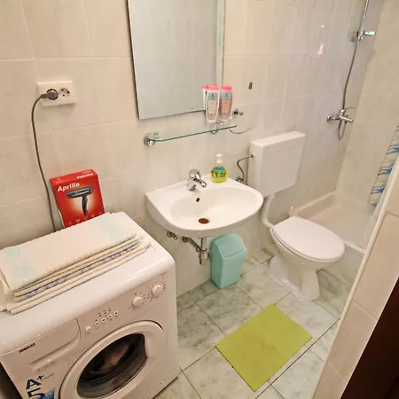 Marita - Two Bedroom Апартаменты Корчула